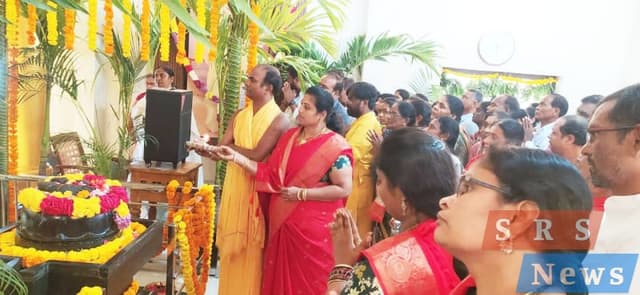 అంగరంగ వైభవంగా సర్వదేవత పరంజ్యోతి ఆలయ 24 వ వార్షికోత్సవం : వేలాదిగా తరలివచ్చిన భక్తులు...